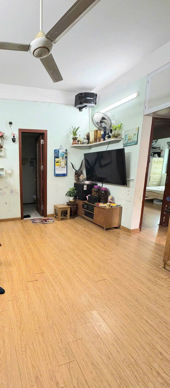 Căn hộ CT12A KVKL, Phường Đại Kim, 53m² giá 3.9 tỷ - Nhà đẹp, nội thất đầy đủ!