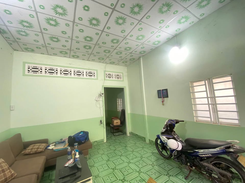 Nhà bán Phường 4, Thành phố Tây Ninh 67m² giá 850 triệu - Sổ hồng chính chủ, gần hồ bơi Sala!