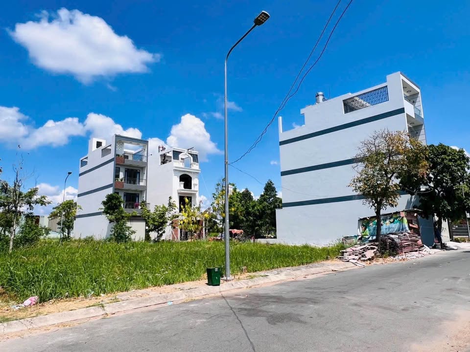 Đất Nền KDC Green Riverside Nhà Bè 100m² giá 5.7 tỷ - Sổ hồng riêng, xây dựng ngay!