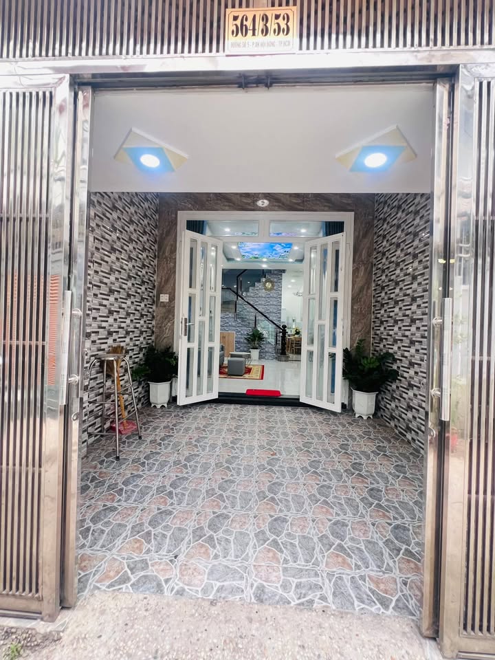 Bán nhà Phường 16, Gò Vấp, 53m² giá 5.2 tỷ - Nhà đúc thật, tặng nội thất mới!