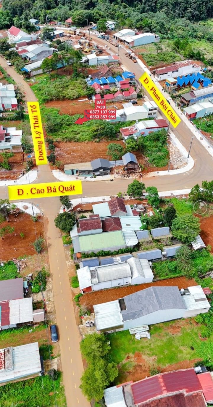 Đất thổ cư Măng Đen 210m² giá 5 tỷ - Kinh doanh sầm uất