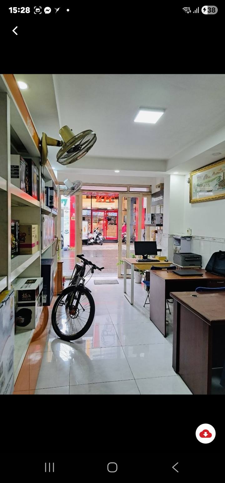 Bán gấp FrontHouse Đường Thích Quảng Đức, Quận Bình Thạnh, 26m² giá 7.4 tỷ - Mặt tiền kinh doanh sinh lời!