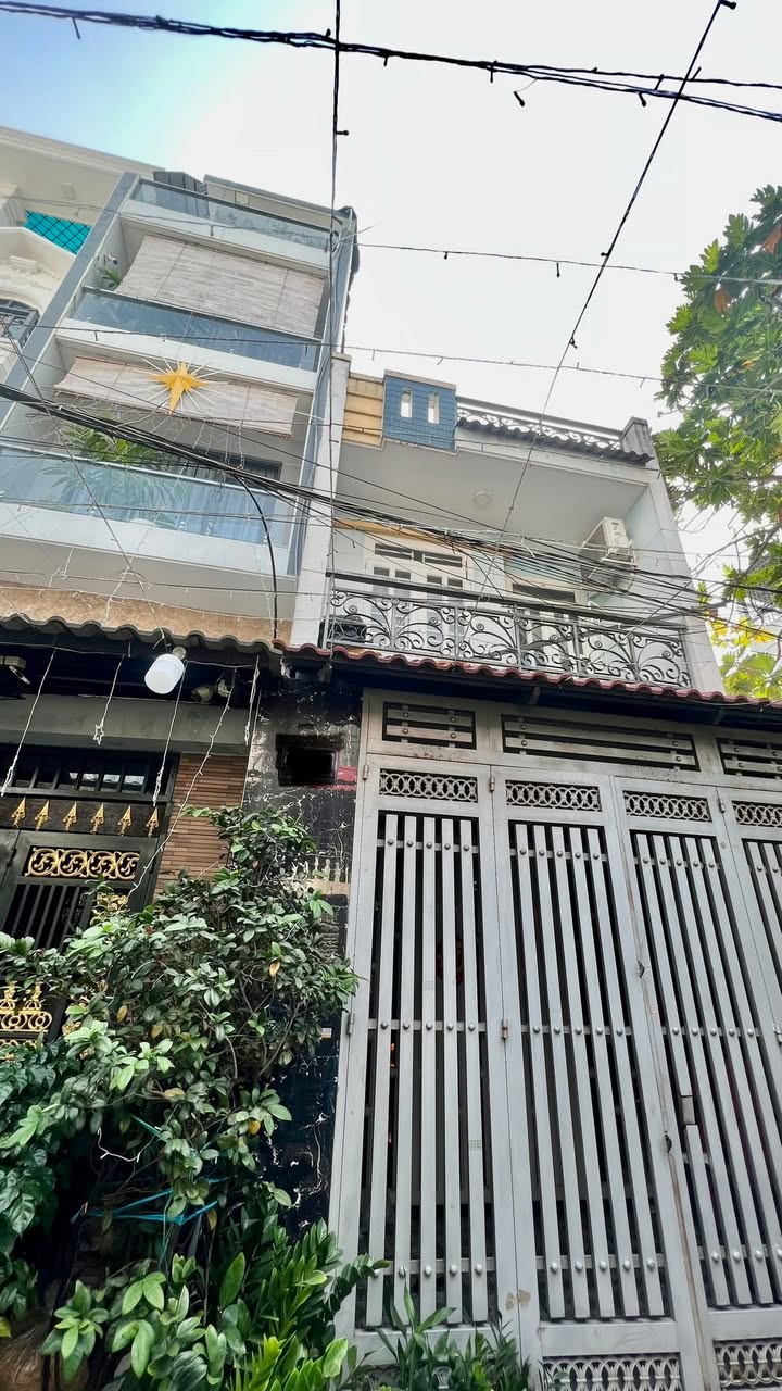 Nhà 2 tầng Tỉnh Lộ 10, Quận Bình Tân 83m² giá 4.8 tỷ - Kiên cố, sổ riêng!