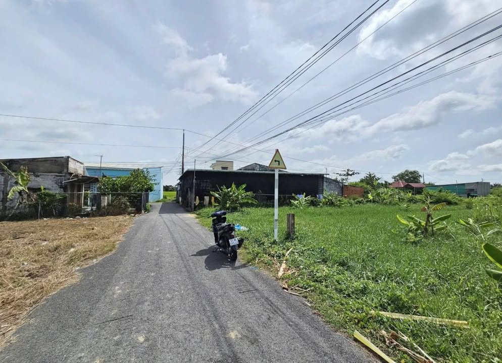 Đất nền 600m² tại Long Thuận, Gò Công chỉ 1.8 tỷ - Cơ hội đầu tư vàng!