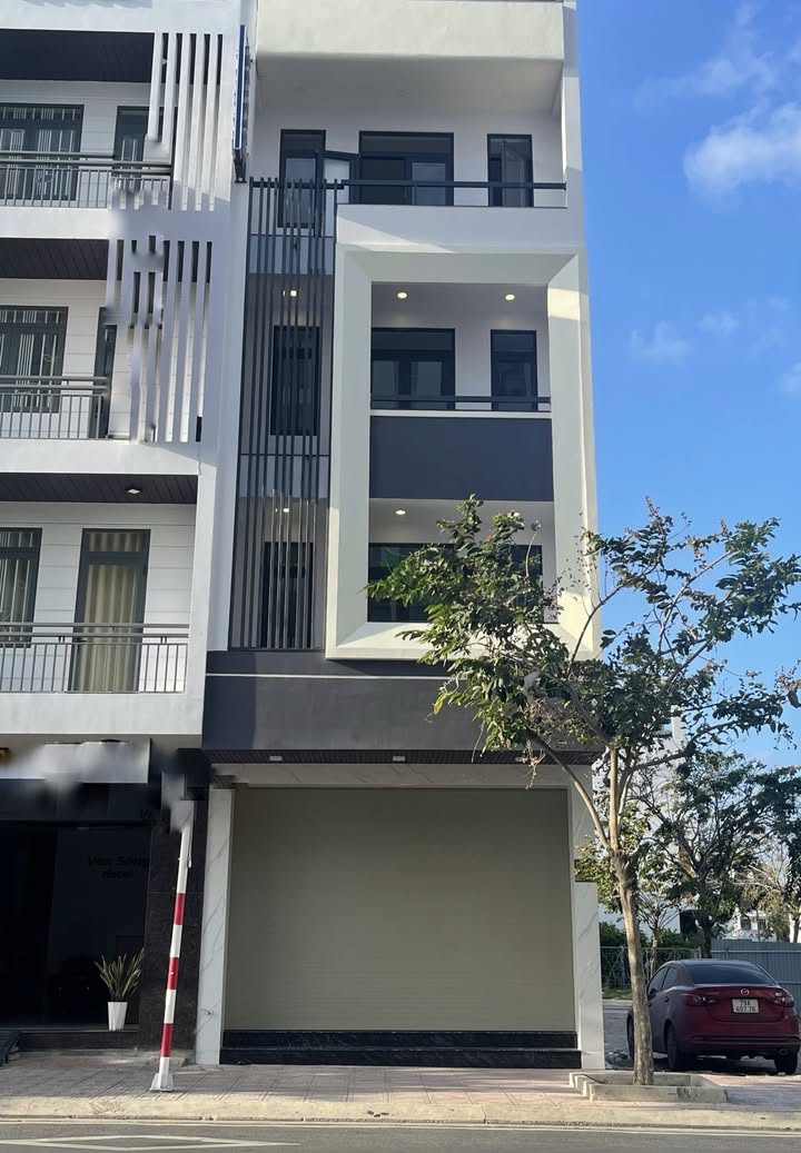 Cho thuê văn phòng tầng 3 đường Tố Hữu, 100m² giá 10 triệu - Phù hợp vừa ở vừa làm việc!