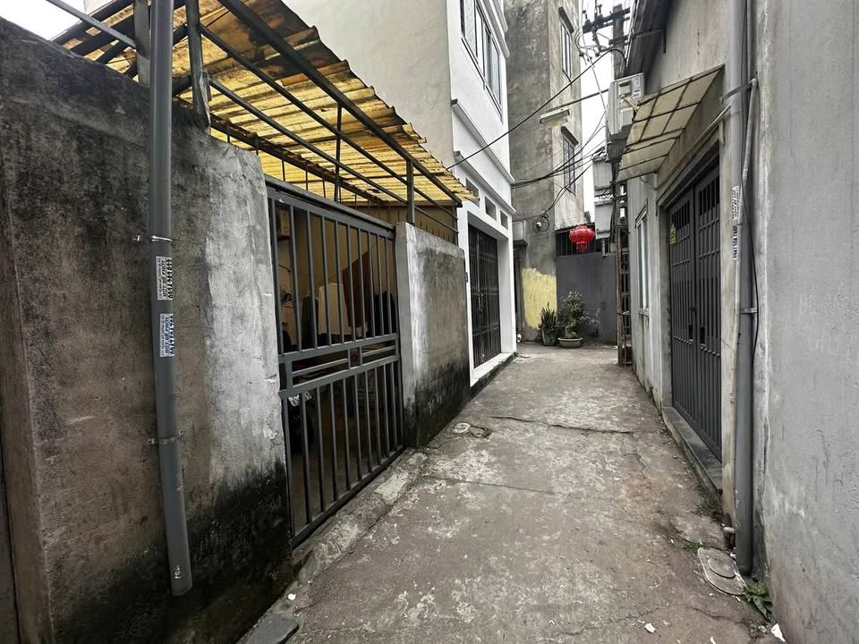 Đất Phúc Lợi 35m² giá 6.3 tỷ - Đầu tư sinh lời ổn định!