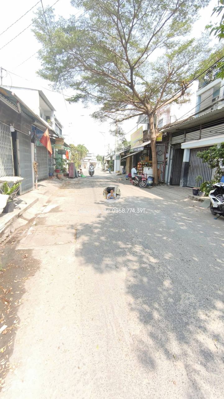 Đất nền 88m² tại Hóc Môn giá 3.9 tỷ - Tiện ích xung quanh đầy đủ!