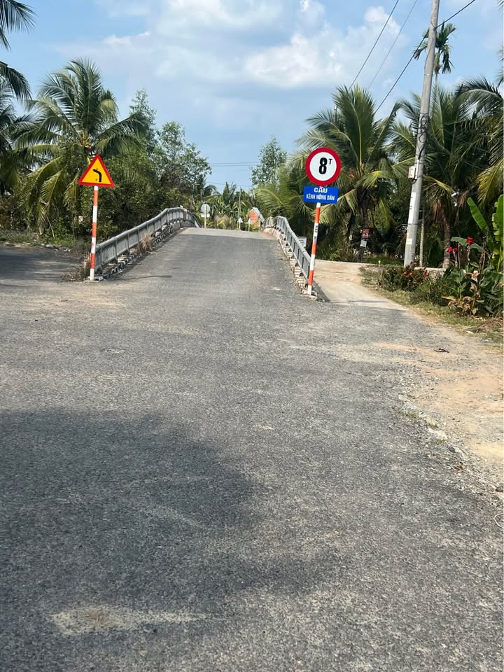 Đất ở nông thôn Chánh An, Mang Thít 284.8m² giá 540 triệu - Sổ hồng thổ cư 100%