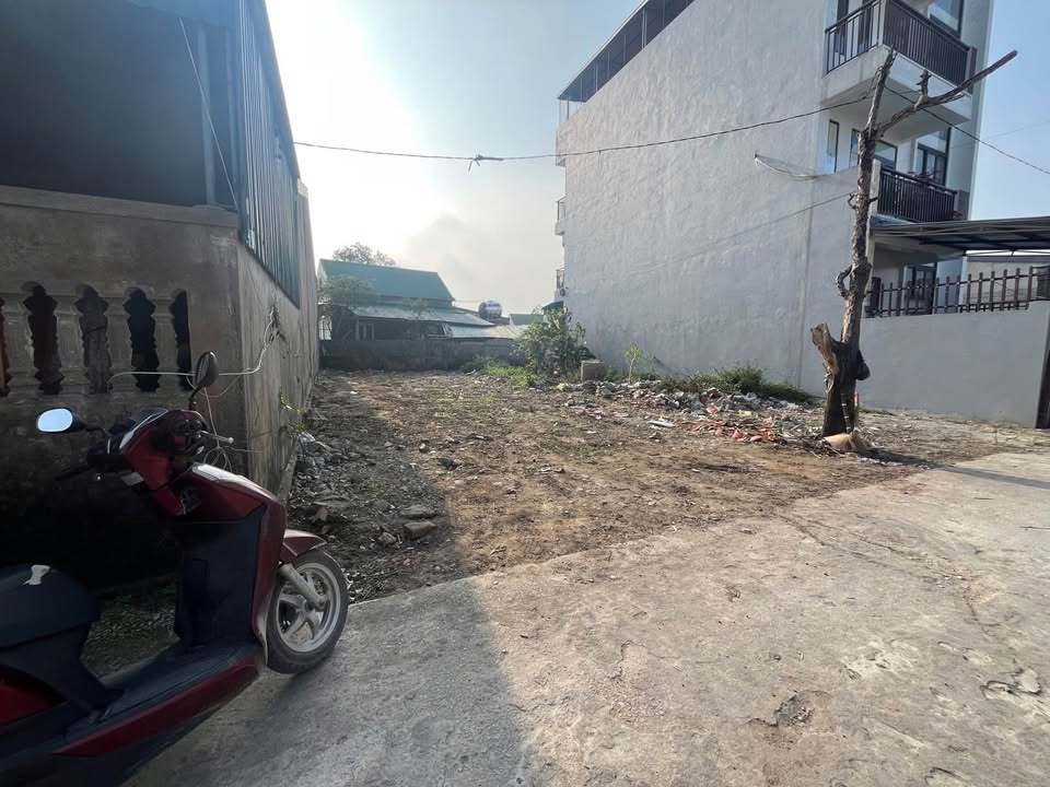 Đất nền Xóm Yên Xá, Hưng Đông, TP Vinh 120,5m² giá 3,71 tỷ - Cơ hội đầu tư tuyệt vời!
