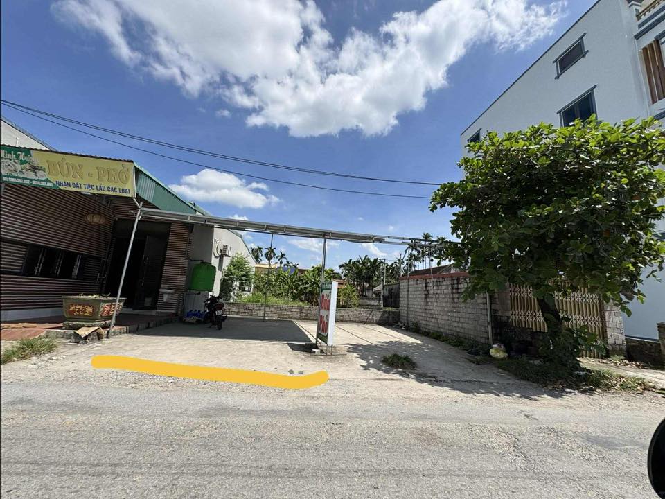 Đất nền Quốc Lộ 10, Huyện Nga Sơn, 100m² giá 1.1 tỷ - Vị trí kinh doanh lý tưởng!