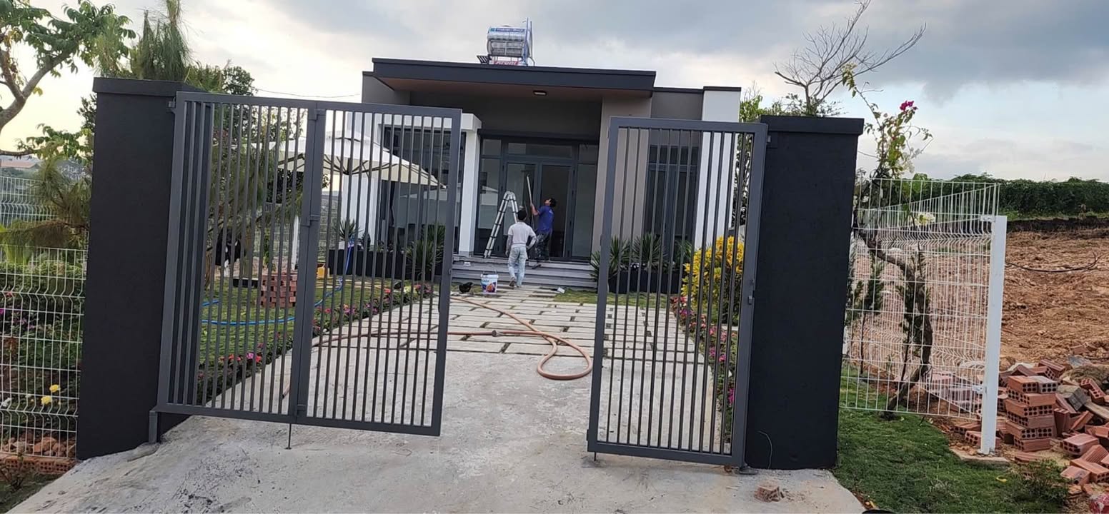 Nhà vườn Gia Lâm Lâm Hà 300m² giá 2.4 tỷ - Đầu tư sinh lời ngay!