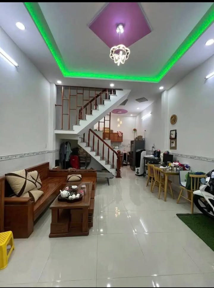 Nhà phố Thành Thái, Quy Nhơn 40m² giá 2.35 tỷ - Hẻm ô tô thông thoáng!
