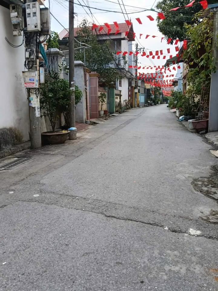 Nhà cấp 4 lô góc Trung Mầu 45m² giá 3 tỷ - Sổ đỏ chính chủ, không quy hoạch!