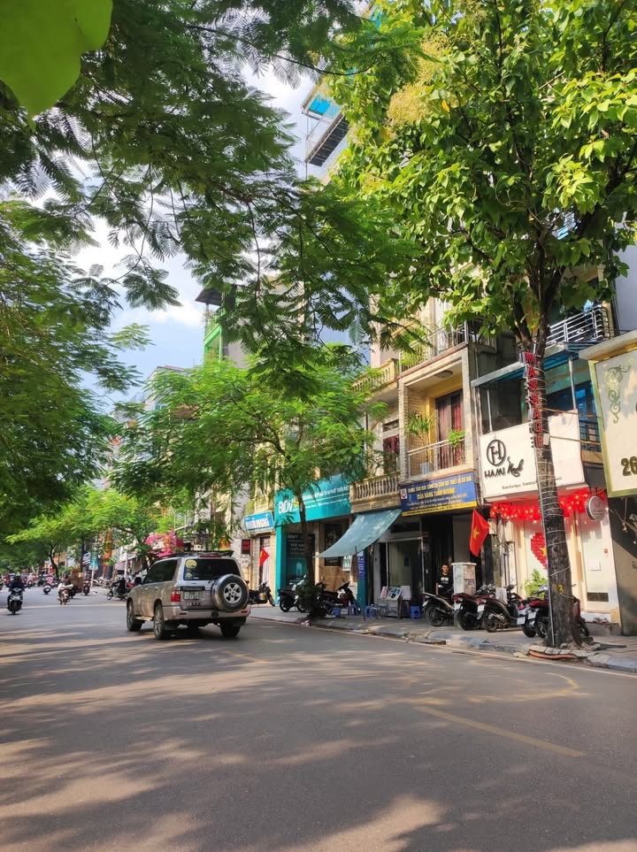 Nhà mặt phố Kim Ngưu, 55m², giá 29.5 tỷ - Kinh doanh sầm uất!