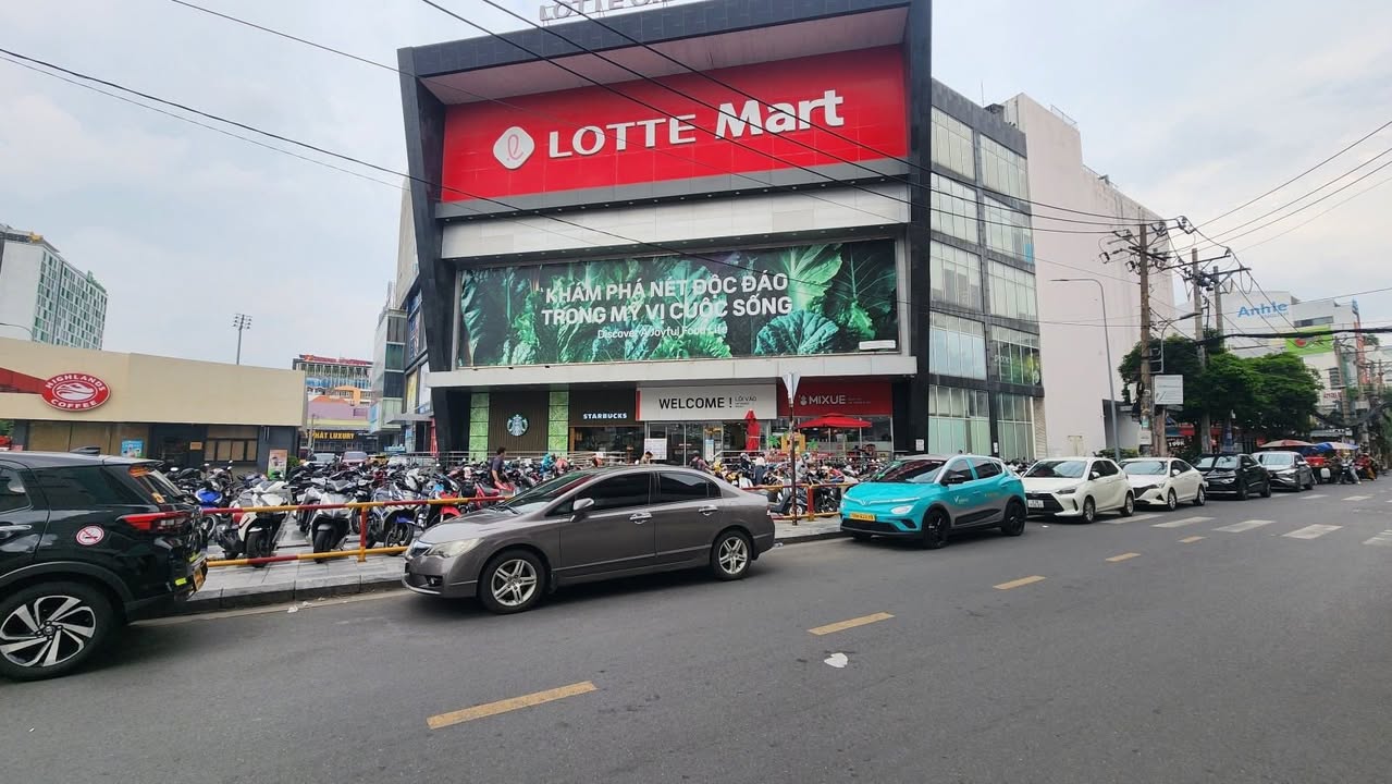 FrontHouse mặt tiền Cộng Hòa 162m² giá 40 tỷ - Đầu tư sinh lời cao!