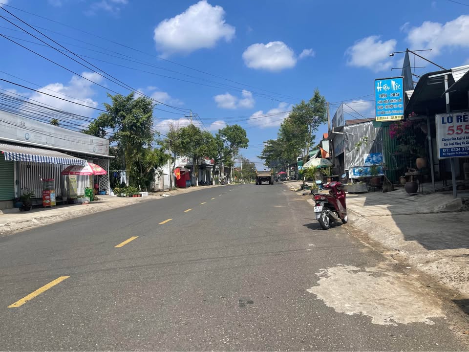 FrontHouse Bảo Lộc 150m² giá 3.5 tỷ - Kinh doanh sầm uất ngay mặt tiền!