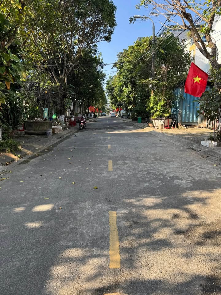 Đất Khuê Trung, Cẩm Lệ 75m² giá 5 tỷ - Nhà cấp 4 đầy đủ công năng!