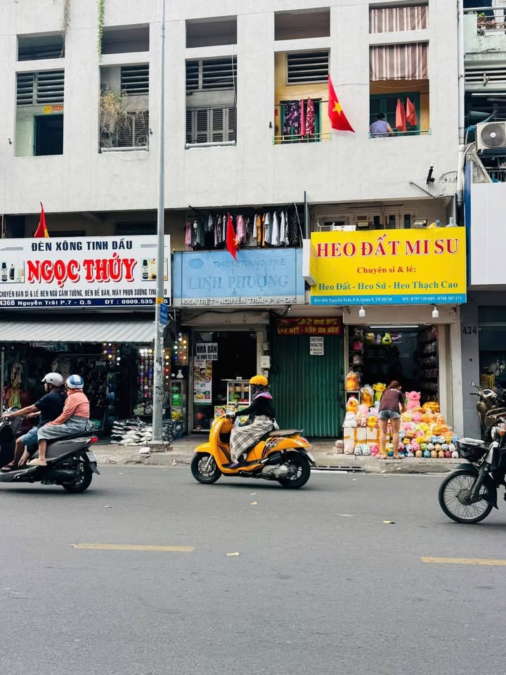 Nhà mặt tiền đường Nguyễn Trãi, Quận 5, 54m² giá 41 tỷ - Kinh doanh sầm uất!