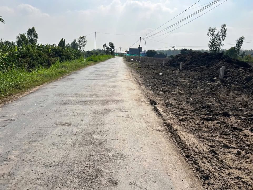 Đất mặt tiền Huyện Lộ 08, Tiền Giang 168,8m² giá 300 triệu - Sổ hồng chính chủ!