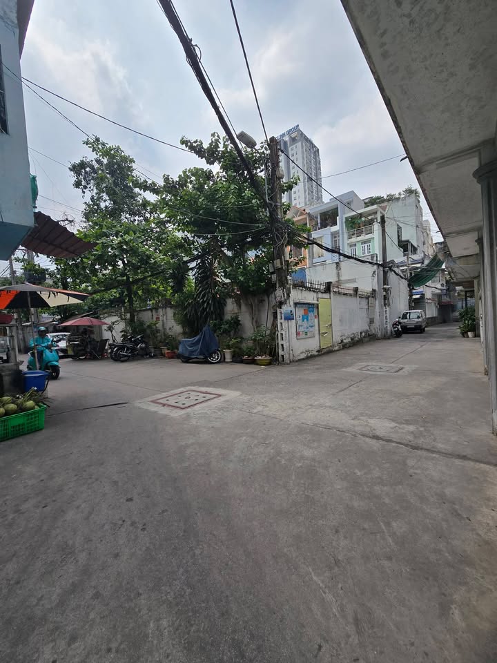 Nhà 4 tầng Hẻm 2 ô tô 3/2, Quận 10, 33m² giá 8.8 tỷ - Sẵn sàng ở ngay!