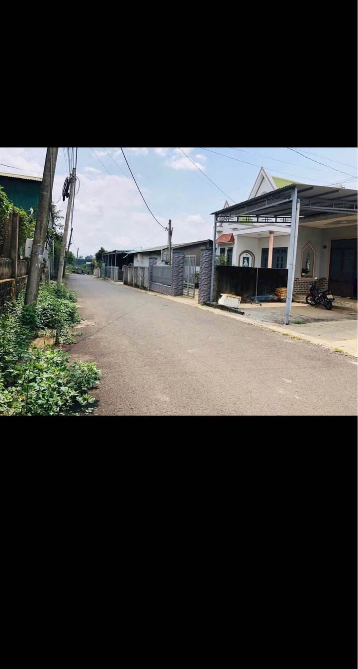 Nhà bán gấp tại đường Nguyễn Tri Phương, Bảo Lộc 364m² giá chỉ 2.5 tỷ - Đầy đủ tiện nghi!