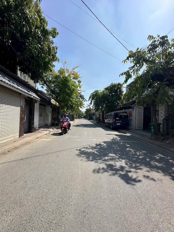 Nhà mặt tiền Trần Thị Cát, Bà Điểm 88m² giá 6.8 tỷ - Kinh doanh thuận lợi!