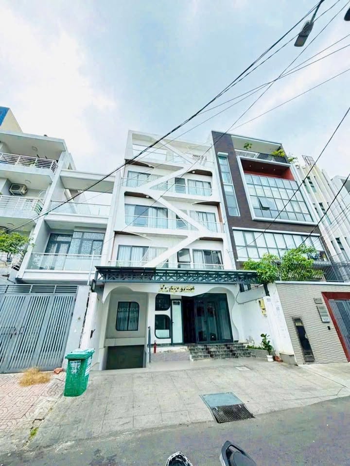Bán gấp FrontHouse mặt tiền Nguyễn Gia Trí, Quận Bình Thạnh, 184m² - Đầu tư sinh lời cao!