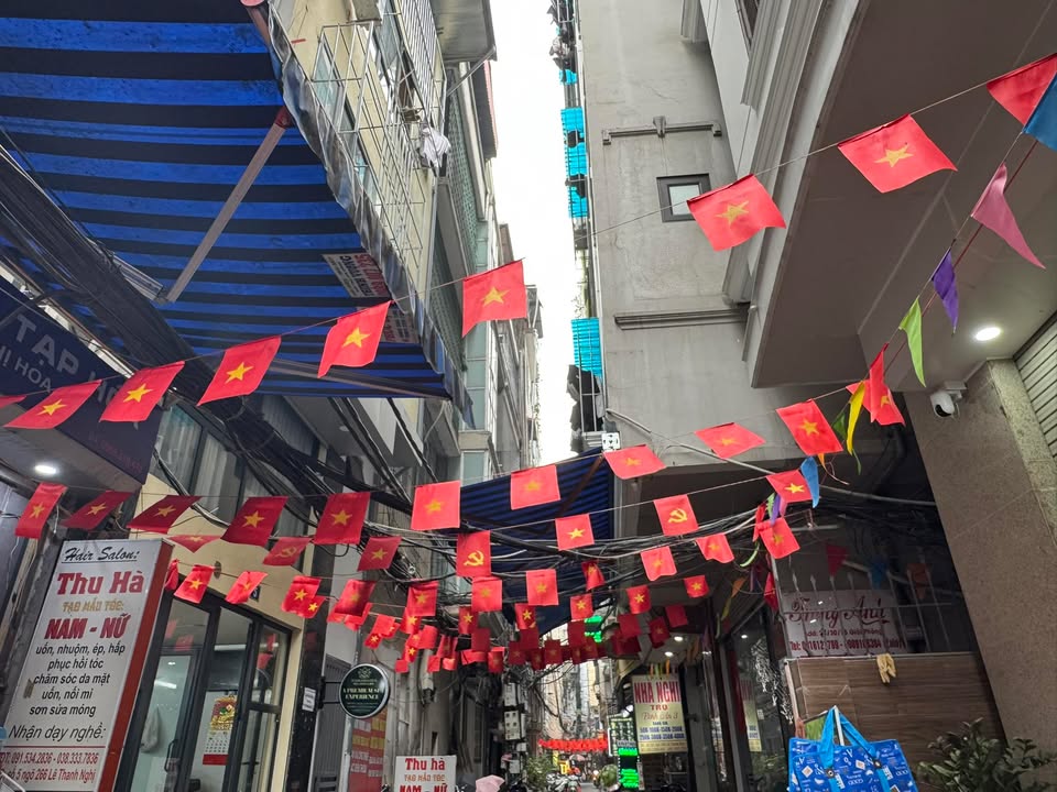 Nhà lô góc 3 tầng tại phố Kim Ngưu, 25m² giá 1 tỷ - Kinh doanh ngay!