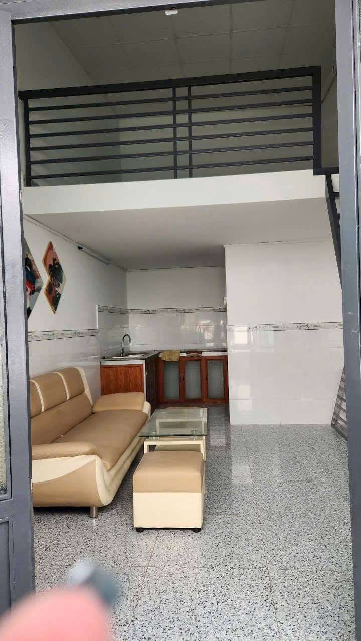 Nhà cho thuê tại xã Long Cang, huyện Cần Đước giá chỉ 2 triệu - Gần công ty ChingLu!