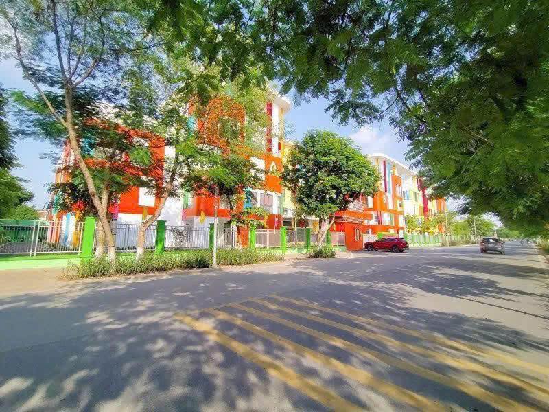 Đất Phúc Lợi 37m² giá 5 tỷ - Ô tô tránh đỗ gần chợ lớn!