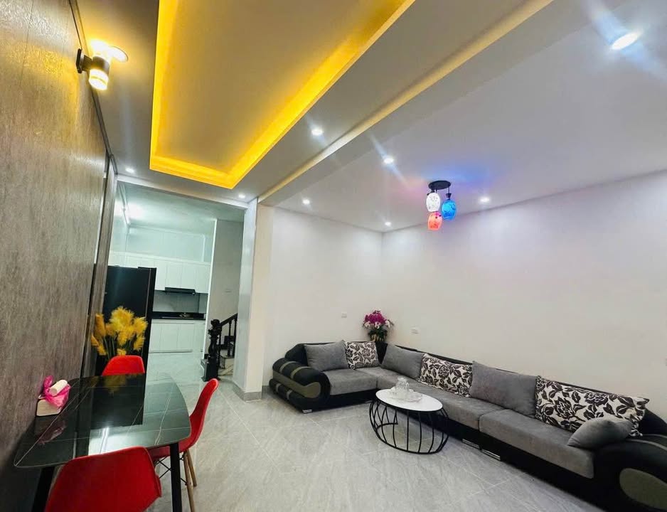 Nhà 2 tầng Phường Đông Thọ 80m² giá 4 tỷ - Tiện ích đầy đủ, an ninh tốt!