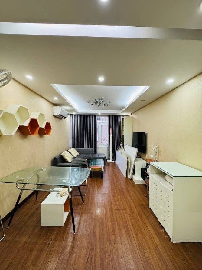 Nhà phố kinh doanh Đống Đa 30m² giá 9.5 tỷ - Đầu tư sinh lời ngay!