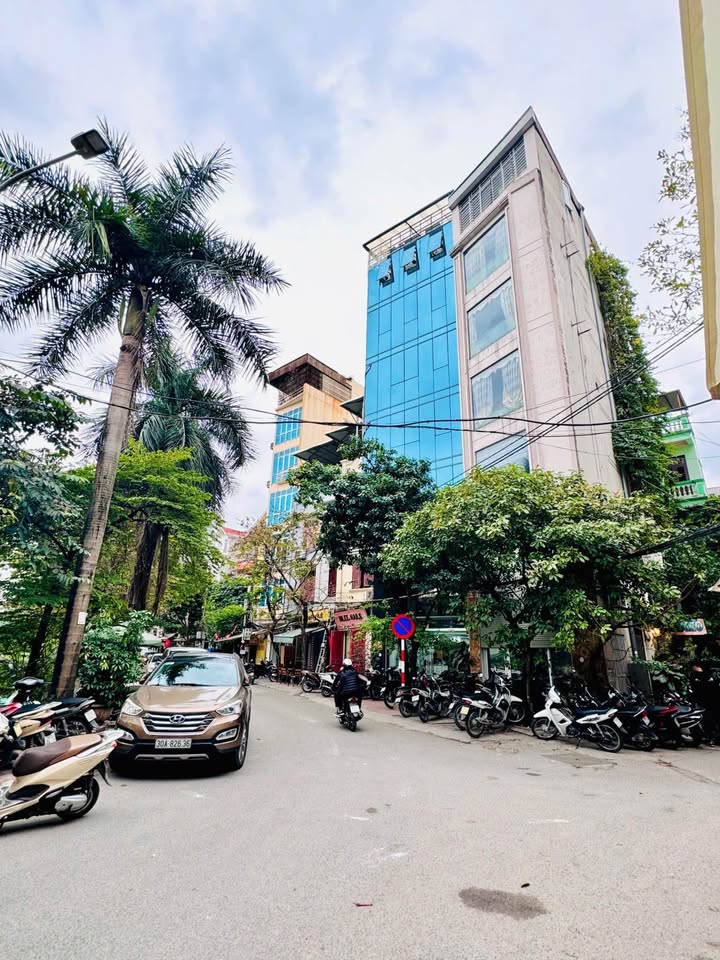 FrontHouse Phố Phương Mai 63m² giá 39 tỷ - View hồ trực diện!