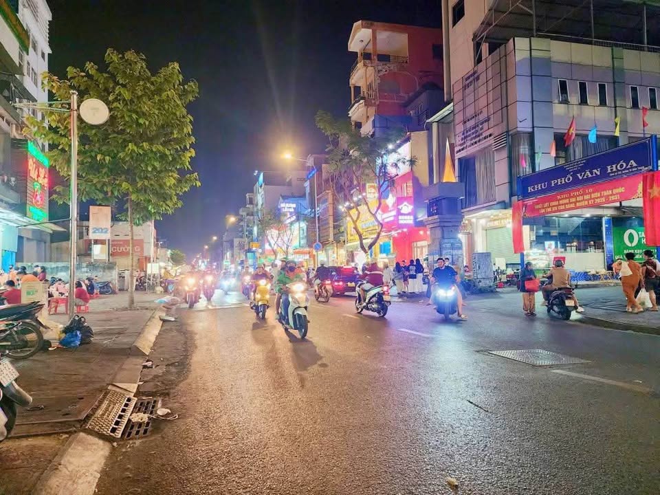 Nhà phố Tô Hiến Thành, Quận 10, 28m² giá 5 tỷ - Mặt tiền hẻm xe tải 5m