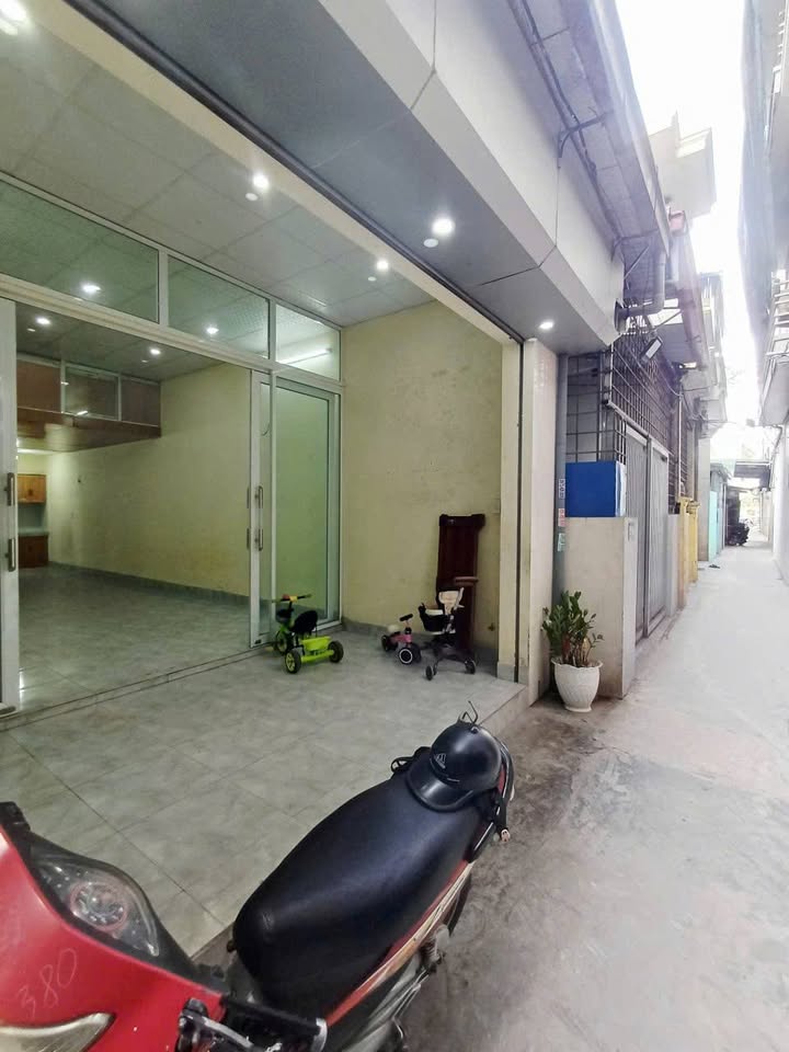 Nhà 1,5 tầng đường Bùi Thị Tự Nhiên, Hải An 54m² giá 2.05 tỷ - Sẵn sàng vào ở ngay!