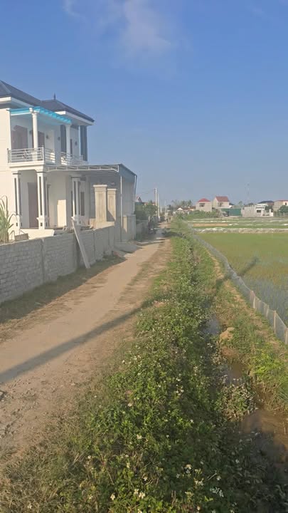 Đất nền Xã Quỳnh Giang, Nghệ An 175m² giá chỉ 1 tỷ - Đầu tư sinh lời ngay!