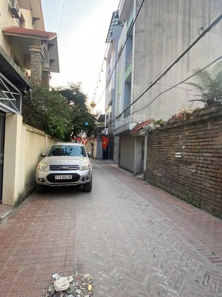 Đất mặt tiền 7.3m tại Đông Ngạc, Bắc Từ Liêm - Giá thỏa thuận!