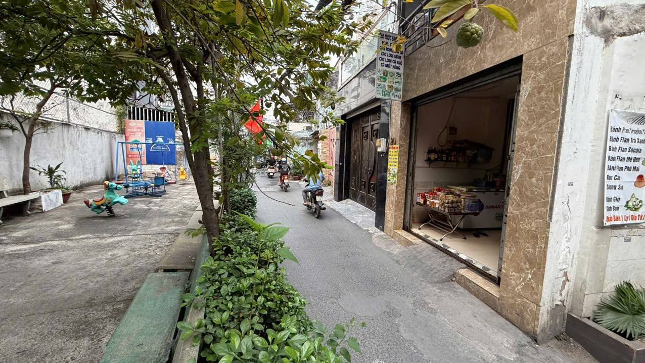 Nhà mặt tiền đường số Phường 11, Gò Vấp, 68m² giá 4.95 tỷ - Chính chủ bán gấp!