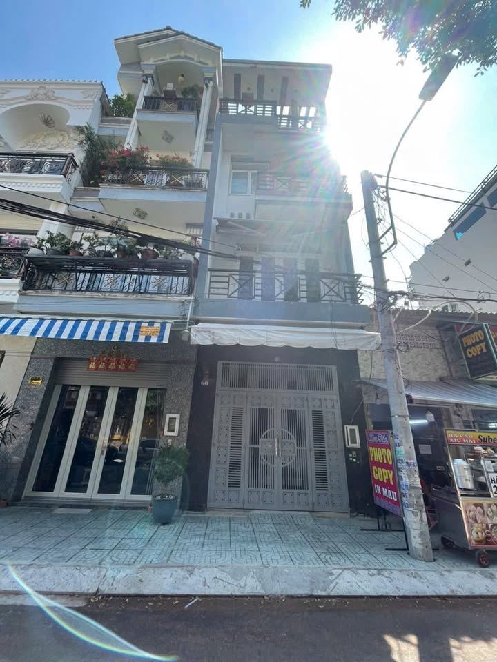 Townhouse KDC Nam Hùng Vương Quận 10 56m² giá 7.3 tỷ - Khu dân cư an ninh cao!