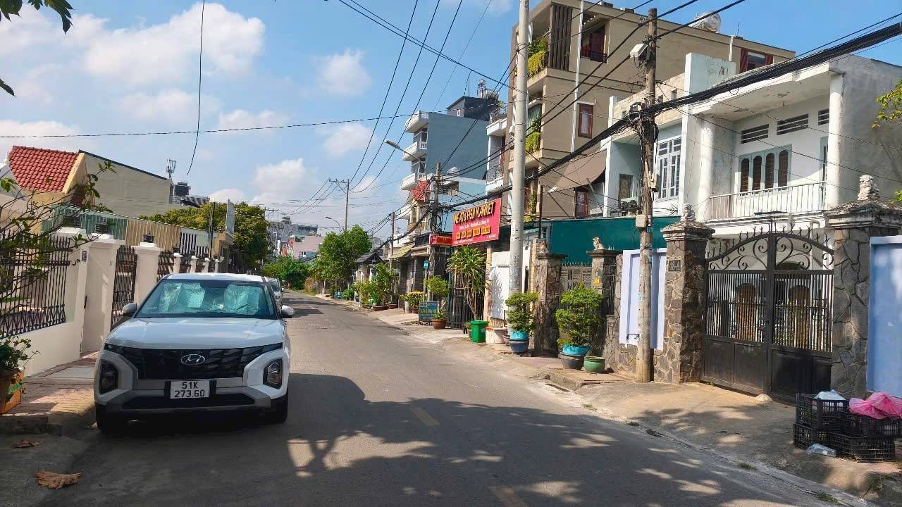 Đất Mặt Tiền Đường Lã Xuân Oai, Thủ Đức 74m² giá 6.5 tỷ - Cơ hội vàng đầu tư!