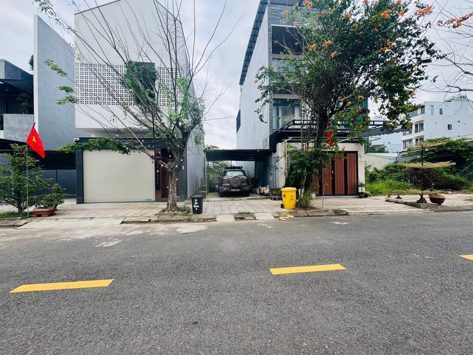 Đất nền Bờ Quan 8 - Hòa Quý, 105m² giá 6.5 tỷ - Sổ đỏ chính chủ!