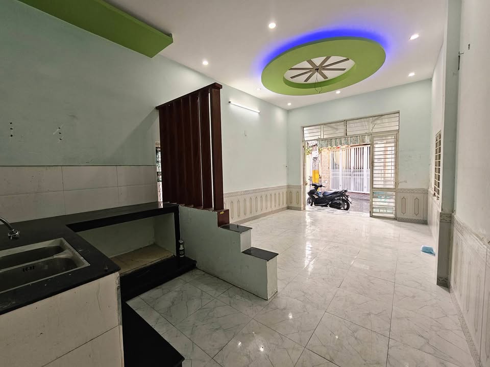 Nhà cấp 4 đẹp K27 Nguyễn Lương Bằng 70m² giá 3.45 tỷ - Ô tô tận nơi, trung tâm Đà Nẵng!