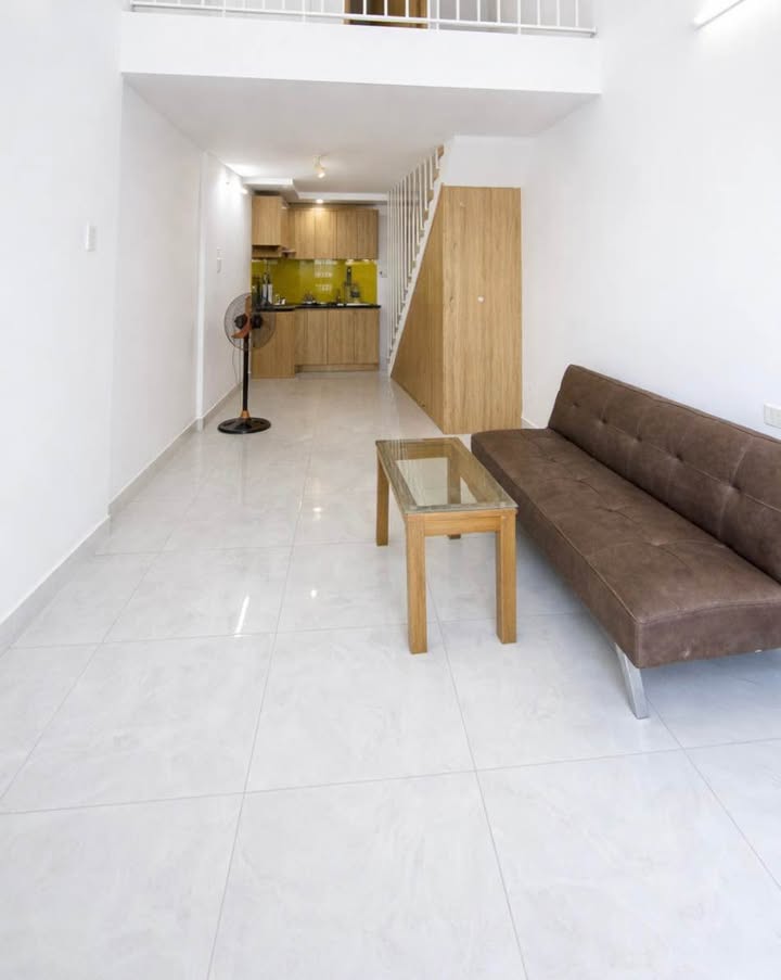 Nhà 2 tầng mặt tiền Trường Chinh 24m² giá 2 tỷ - Kinh doanh đắc địa!