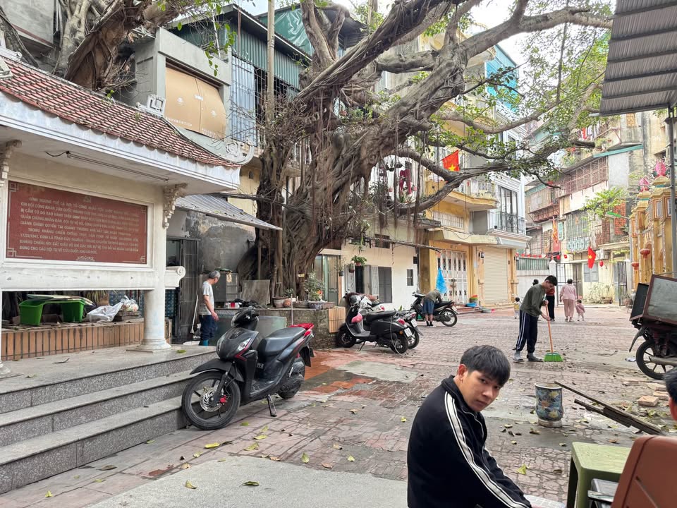 Nhà phố Minh Khai, Hai Bà Trưng 24m² giá thỏa thuận - An ninh 24/7