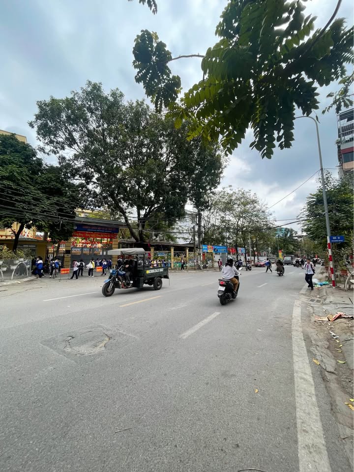 Nhà phố Dương Văn Bé Vĩnh Tuy 36m² giá thỏa thuận - Thiết kế hiện đại, gần trường học