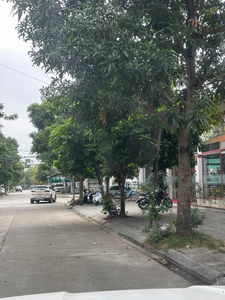 Đất Phố Ngô Thì Nhậm 90m² giá 3 tỷ - Tặng nhà trọ cấp 4!