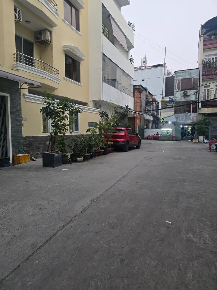 Nhà cấp 4 Phạm Văn Bạch 60m² giá 5.5 tỷ - Gần tuyến Metro số 2!