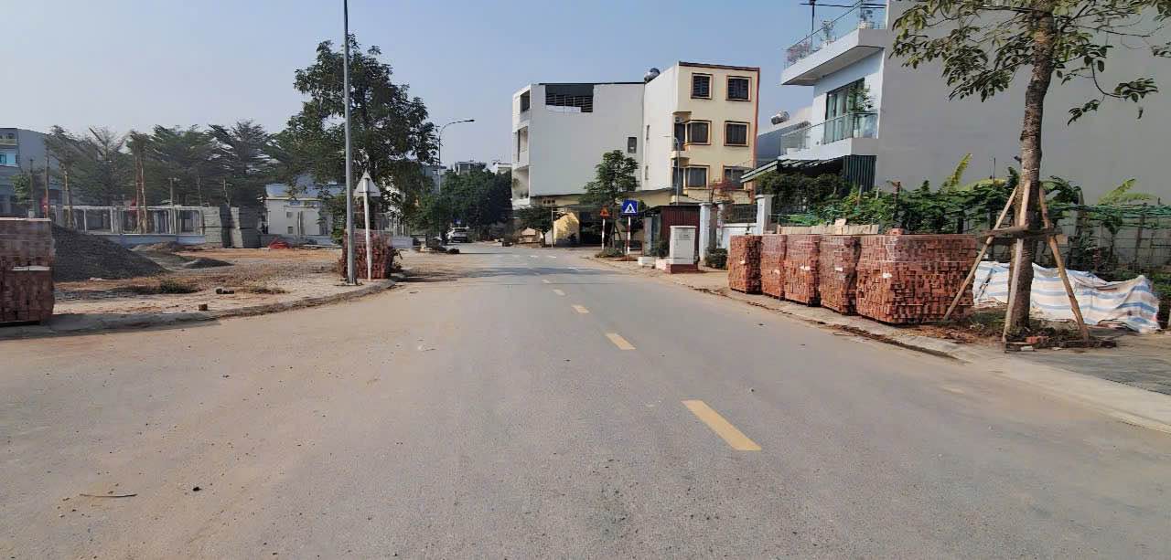 Đất mặt đường Dục Tú, Đông Anh, 90m² giá 12 tỷ - Cơ hội đầu tư tiềm năng!