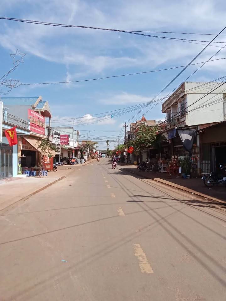 Nhà mặt tiền Xã Phú Lộc, Huyện Krông Năng 100m² giá 3.25 tỷ - Vị trí buôn bán sầm uất