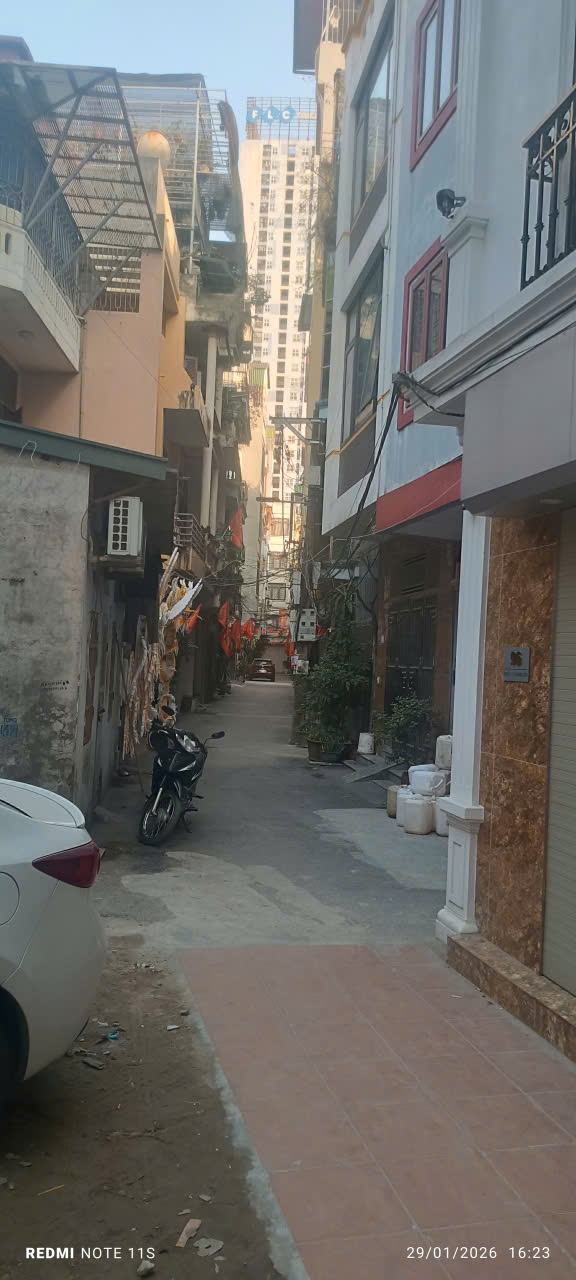 Bán nhà lô góc Lê Trọng Tấn 36m² giá 9 tỷ - Thiết kế thang máy hiện đại!